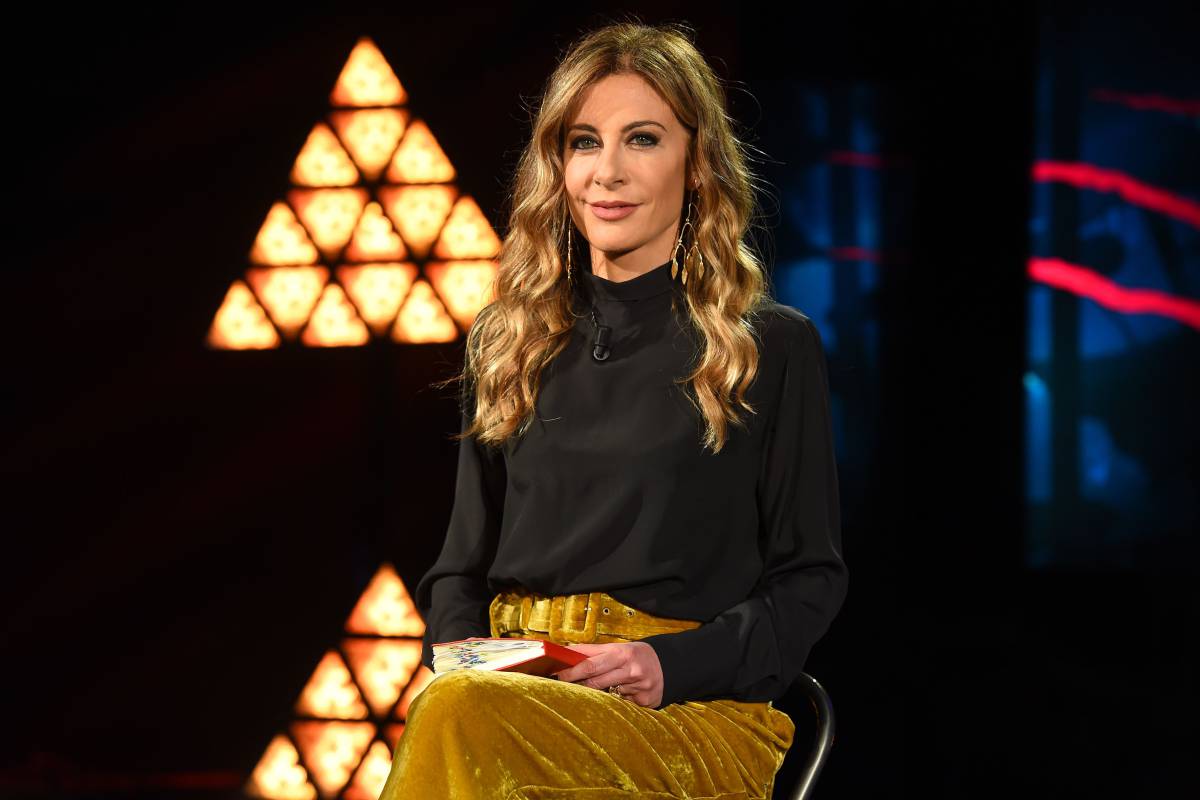 Sanremo 2023, l’annuncio dei nomi dei big in gara: Francesca Fagnani co-conduttrice article-post