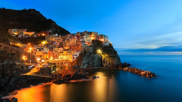 Manarola (SP), muore Mario Andreoli, il padre del presepe luminoso più grande del mondo article-post