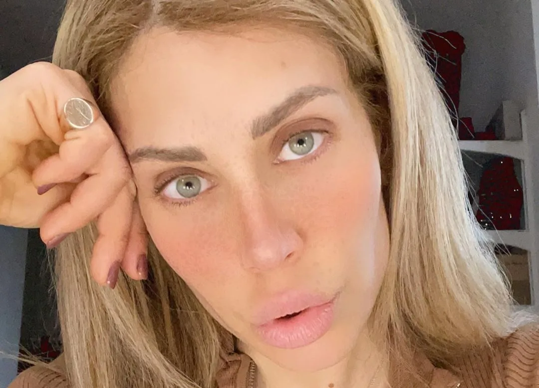 Paola Caruso ricoverata in ospedale, cosa è successo? article-post