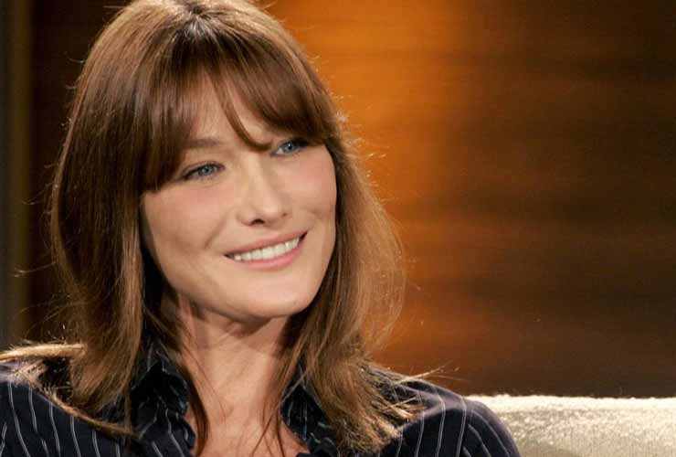 Sanremo 2023, Carla Bruni: “Ho digiunato per andare a Sanremo” article-post
