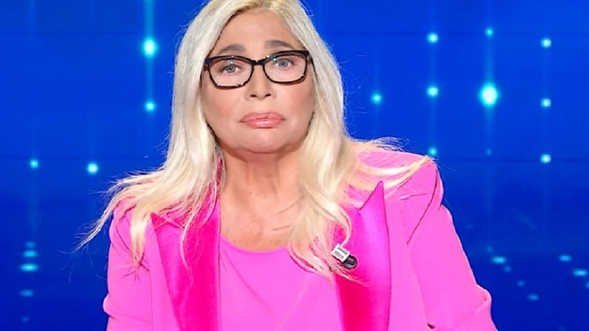 Domenica in, Mara Venier abbandona il programma: ecco cosa sta succedendo article-post