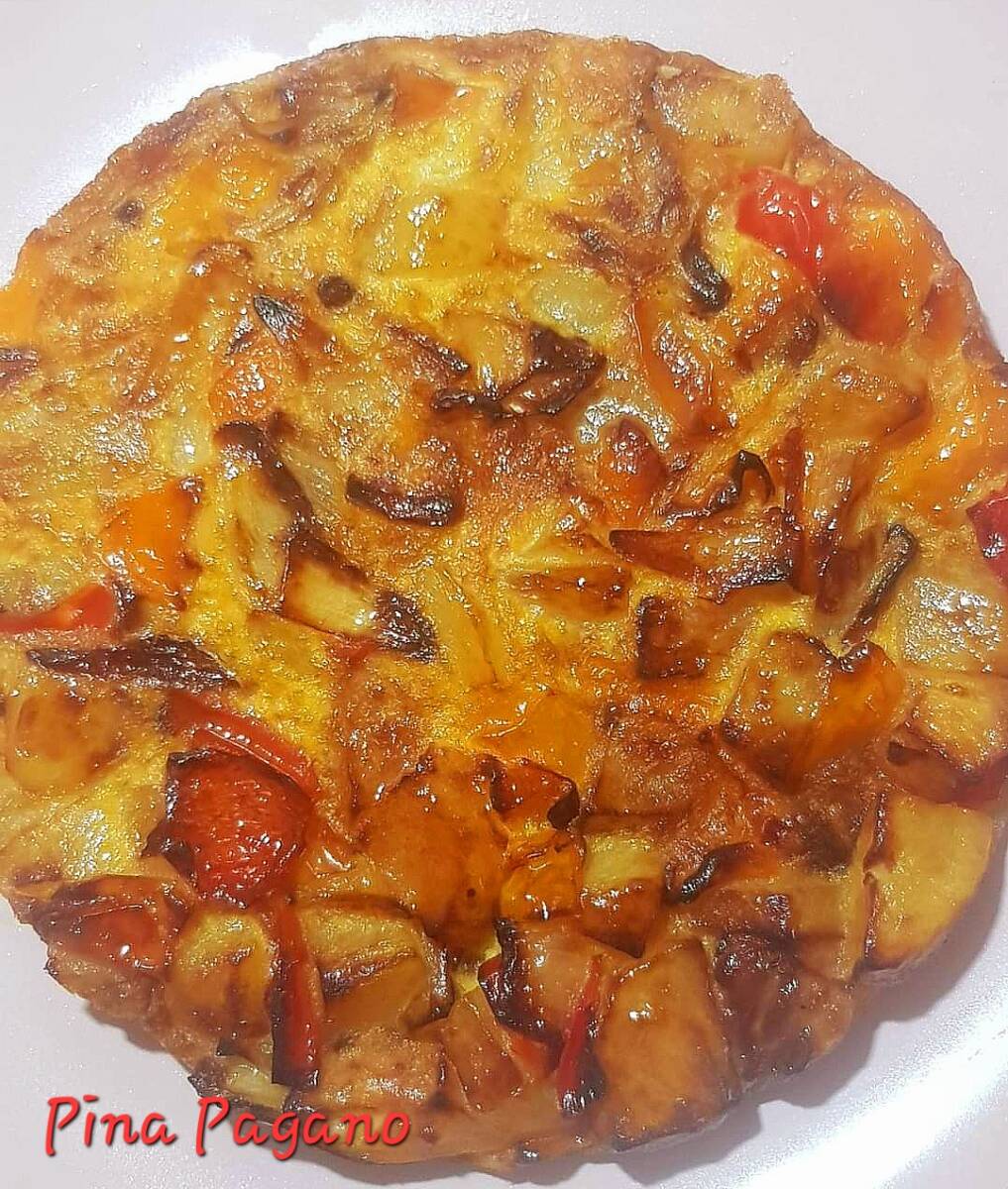 Frittata con patate, peperoni e cipolla, il piatto vegetariano buonissimo article-post