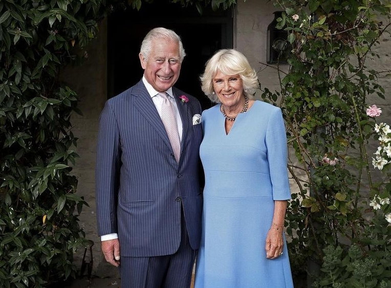 Incoronazione re Carlo III, la risposta di Harry, e il no di Meghan article-post