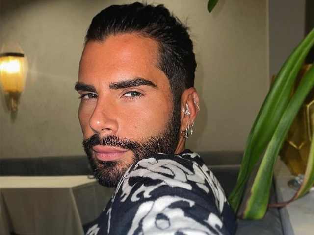 Federico Fashion Style vs l’ex moglie: “Ha chiesto un’assegno di 10 mila euro al mese” article-post