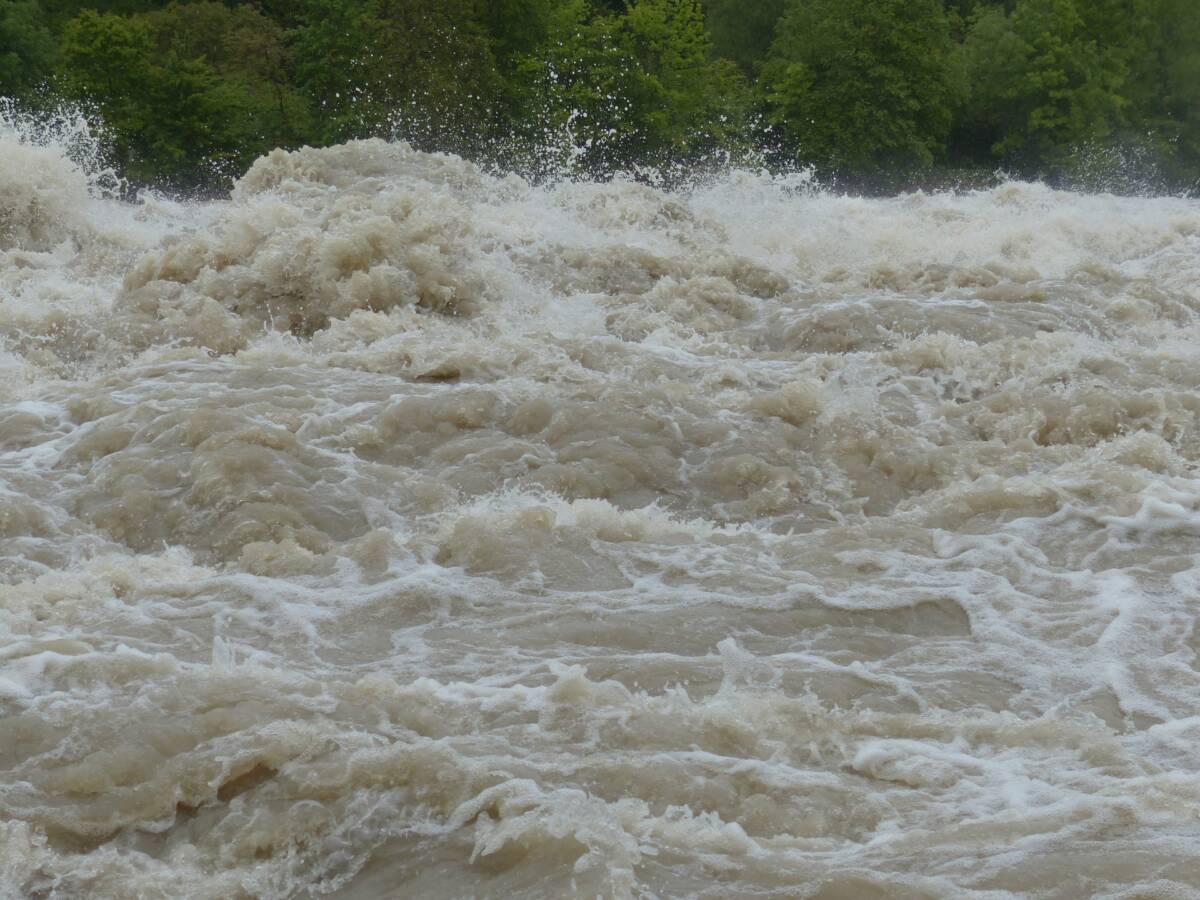 Ardesio, valanga d’acqua e detriti sulla provinciale article-post