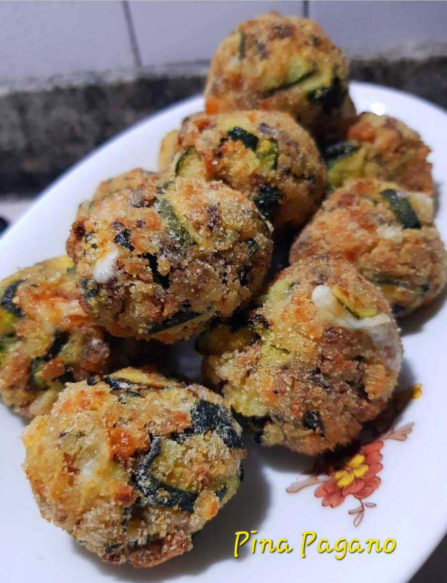 Polpette vegetariane di zucchine in friggitrice ad aria article-post