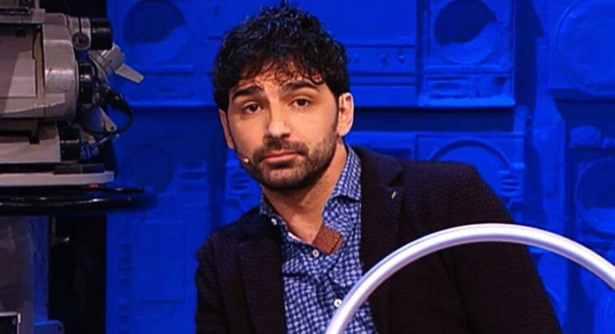Raimondo Todaro lascia Amici? I contatti con Milly Carlucci article-post