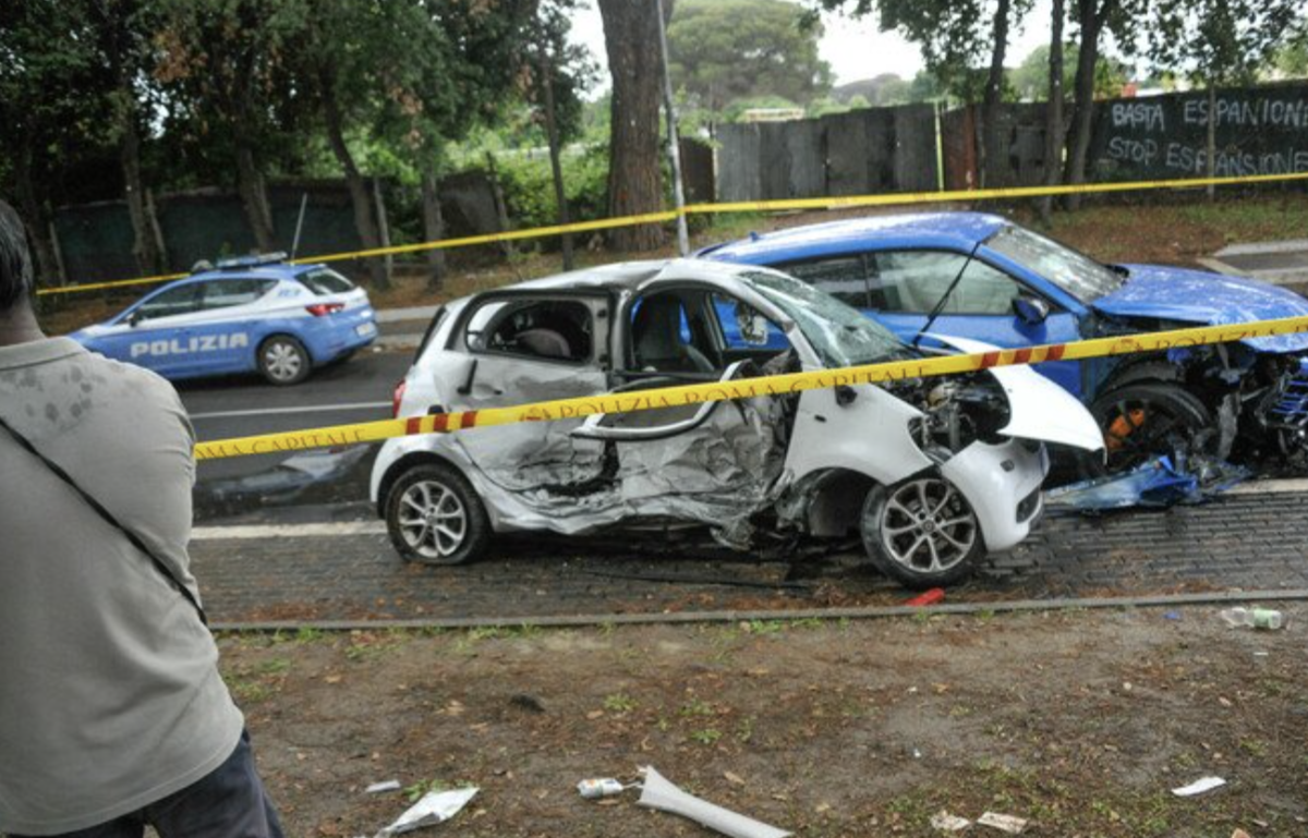 Incidente Casal Palocco: una supertestimone fa luce sullo schianto article-post
