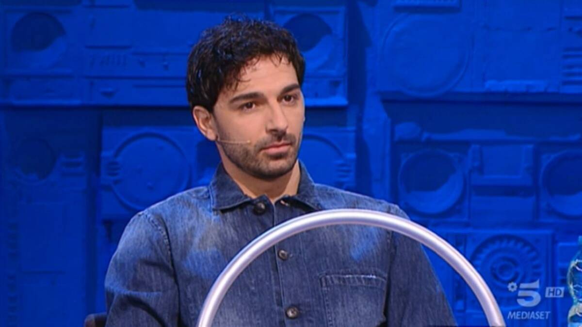 Raimondo Todaro chiarisce sul suo futuro in tv: ritorno in Rai o Amici? article-post