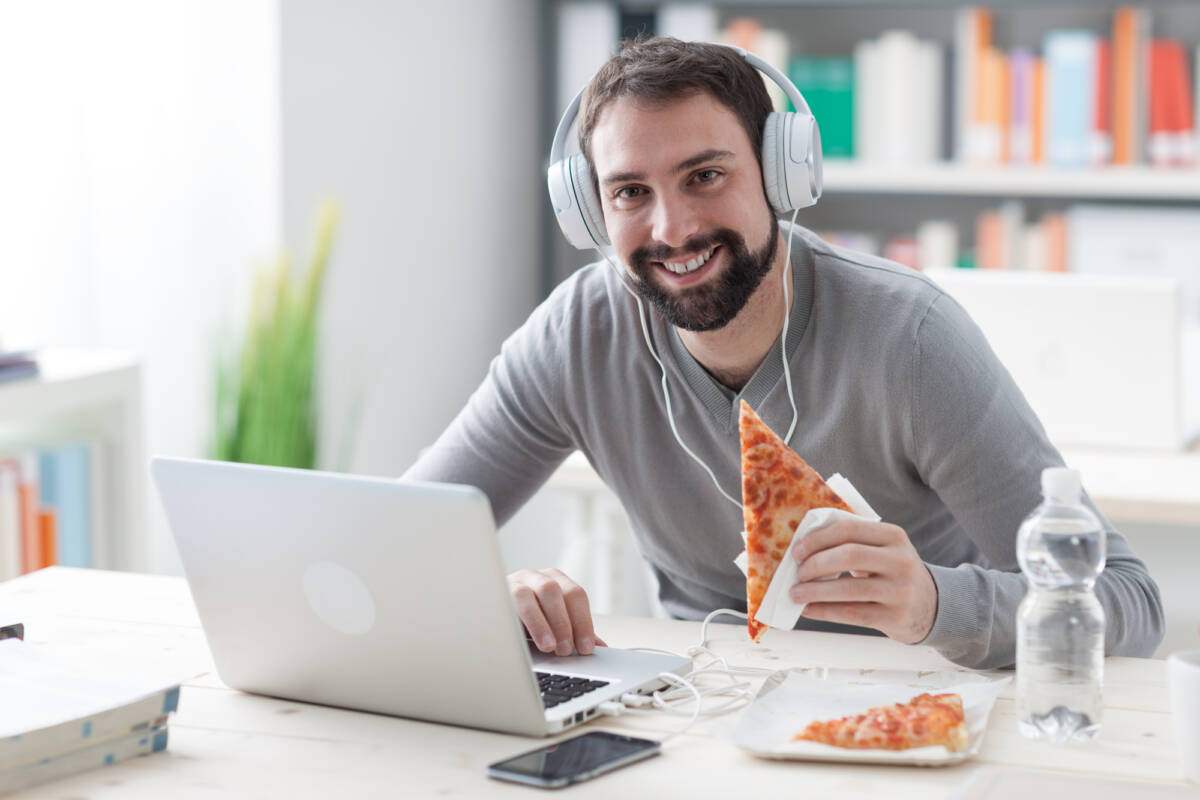 Perché saltare la pausa pranzo è un errore che non dovremmo mai commettere article-post