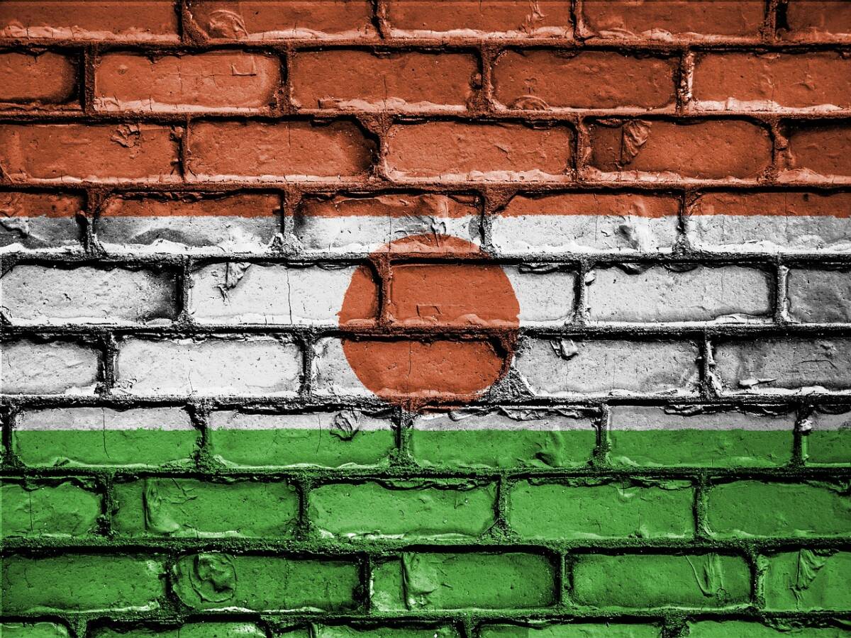 Niger, manifestazioni e scontri davanti all’ambasciata francese: alta tensione nel Paese article-post