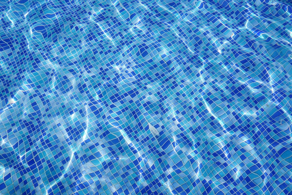 Novi di Modena: bimbo di 2 anni muore annegato in piscina article-post