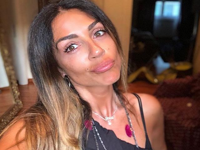 Uomini e Donne, Raffaella Mennoia: “Temptation Winter? Vanno fatti dei ragionamenti!” article-post