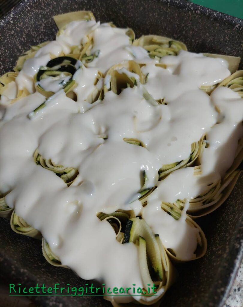 Rotolini di lasagne fritti in friggitrice ad aria