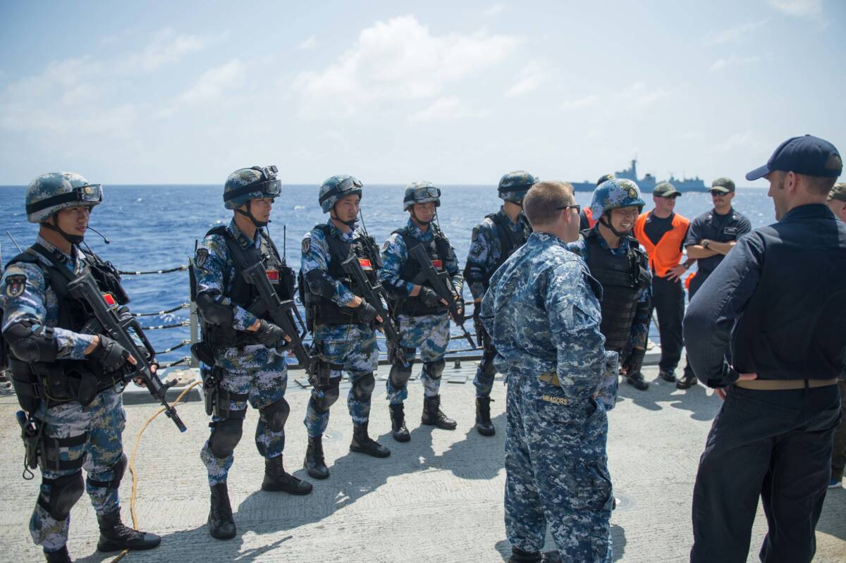 Taiwan, esercitazioni cinesi attorno all’Isola. Pechino: risposta a visita del vicepresidente Lai negli Usa article-post