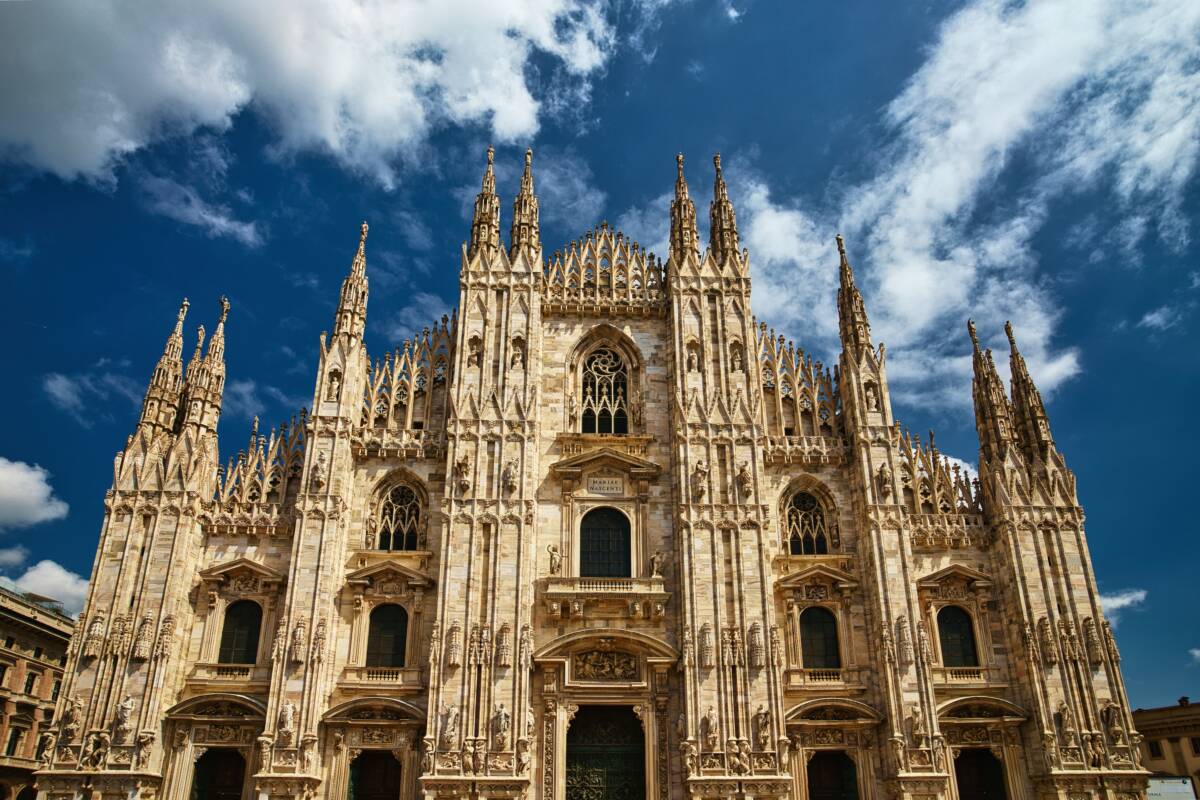 Milano: due ragazzi si sono arrampicati in cima al Duomo article-post
