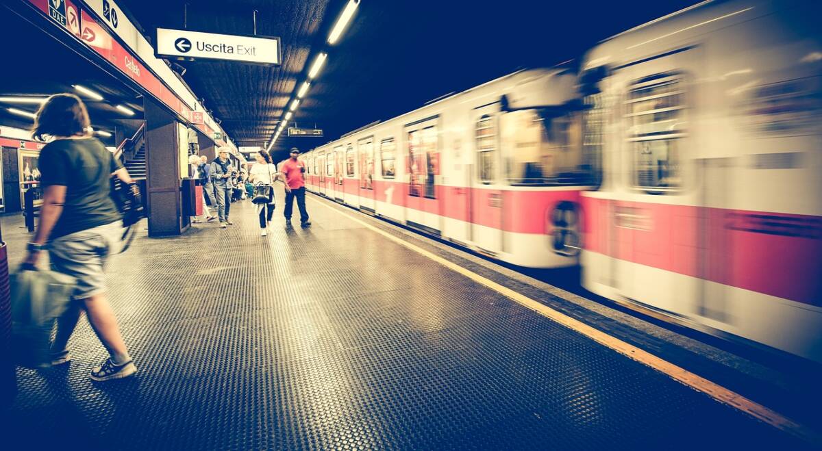 Treni bloccati tra Bologna e Firenze: dopo l’allarme bomba spunta la pista anarchica article-post