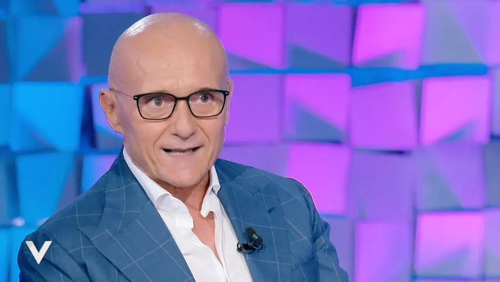 Alfonso Signorini confessa: “alcune persone mi hanno deluso” article-post