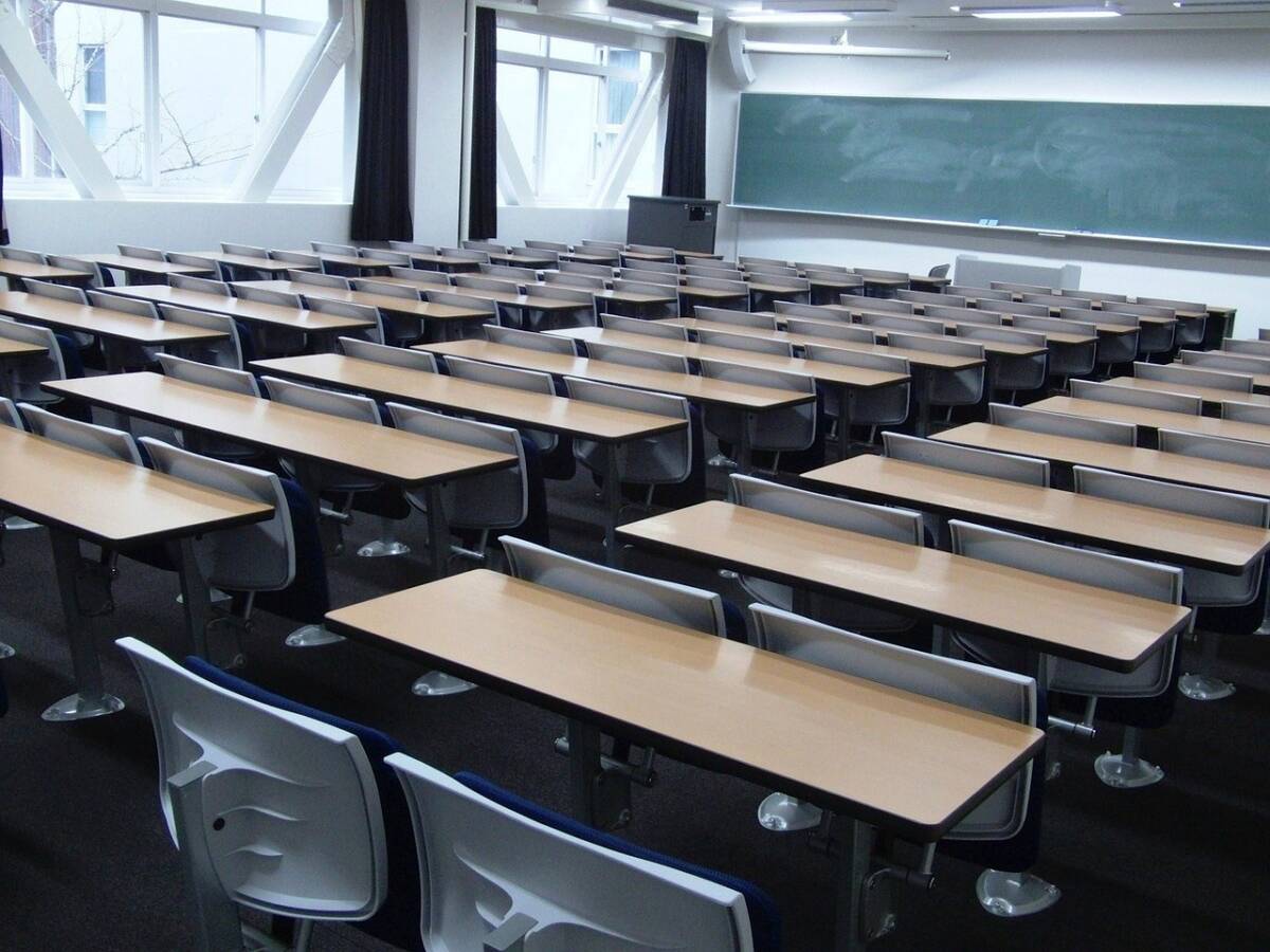 Ministero dell’istruzione: firmati i decreti per prossimi concorsi docenti e novità contratti ATA article-post