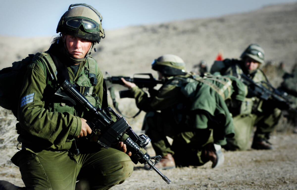 Esercito israeliano entra nell’Ospedale Al-Shifa con truppe e mezzi article-post
