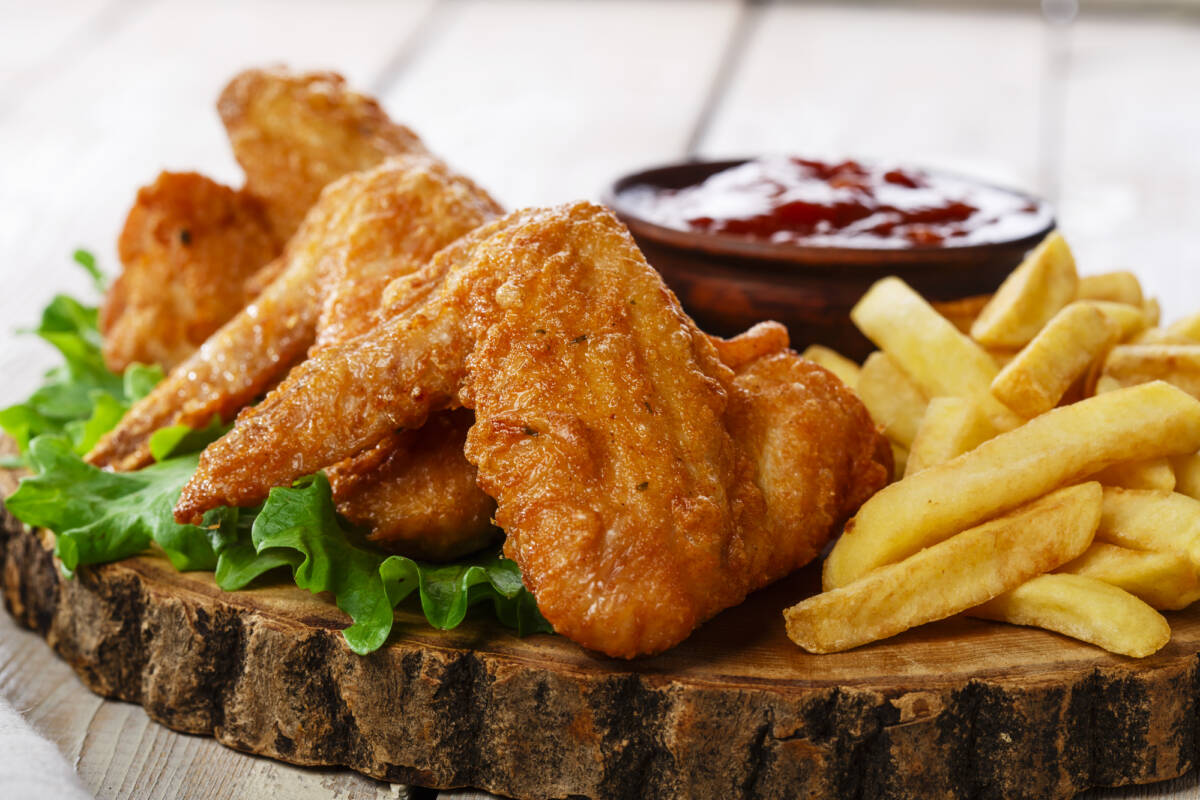 Ali di pollo panate e fritte in friggitrice ad aria, prova il trucco della panatura article-post