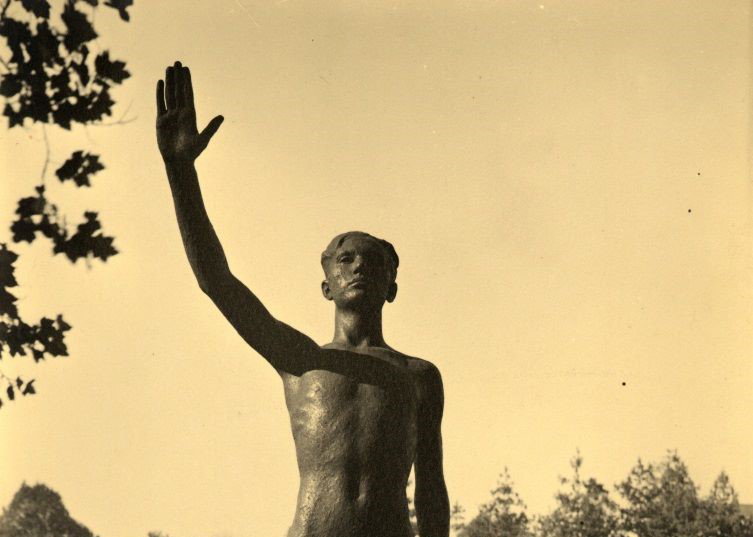 Roma: fanno il saluto romano alla commemorazione dei Fratelli Mattei article-post