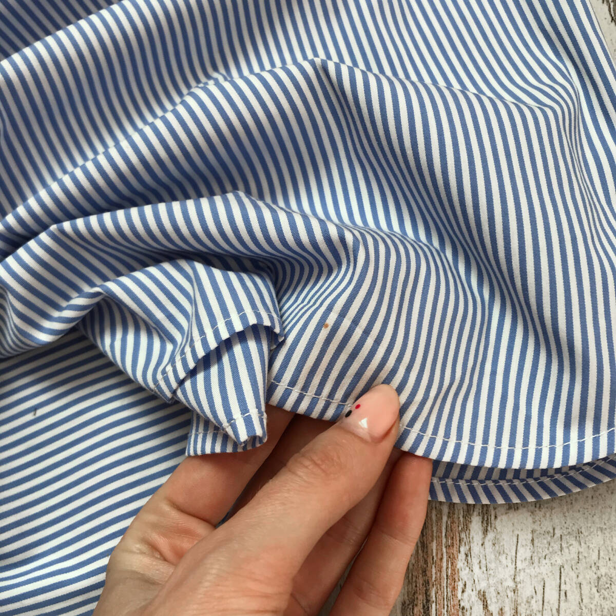 Come togliere le macchie gialle dai vestiti in 60 minuti e senza fatica article-post
