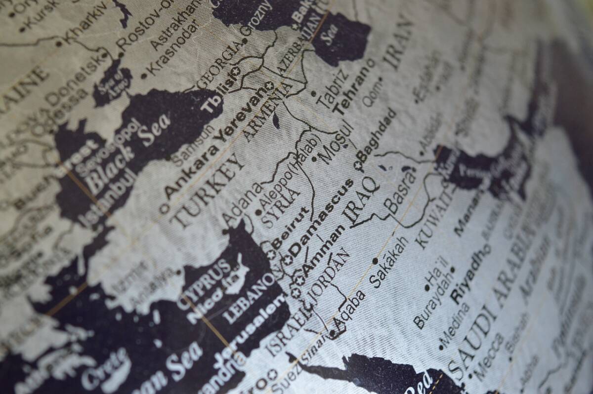 Iraq, esplosioni nelle base di Kalso. Attacchi aerei a Rafah: dieci palestinesi morti article-post