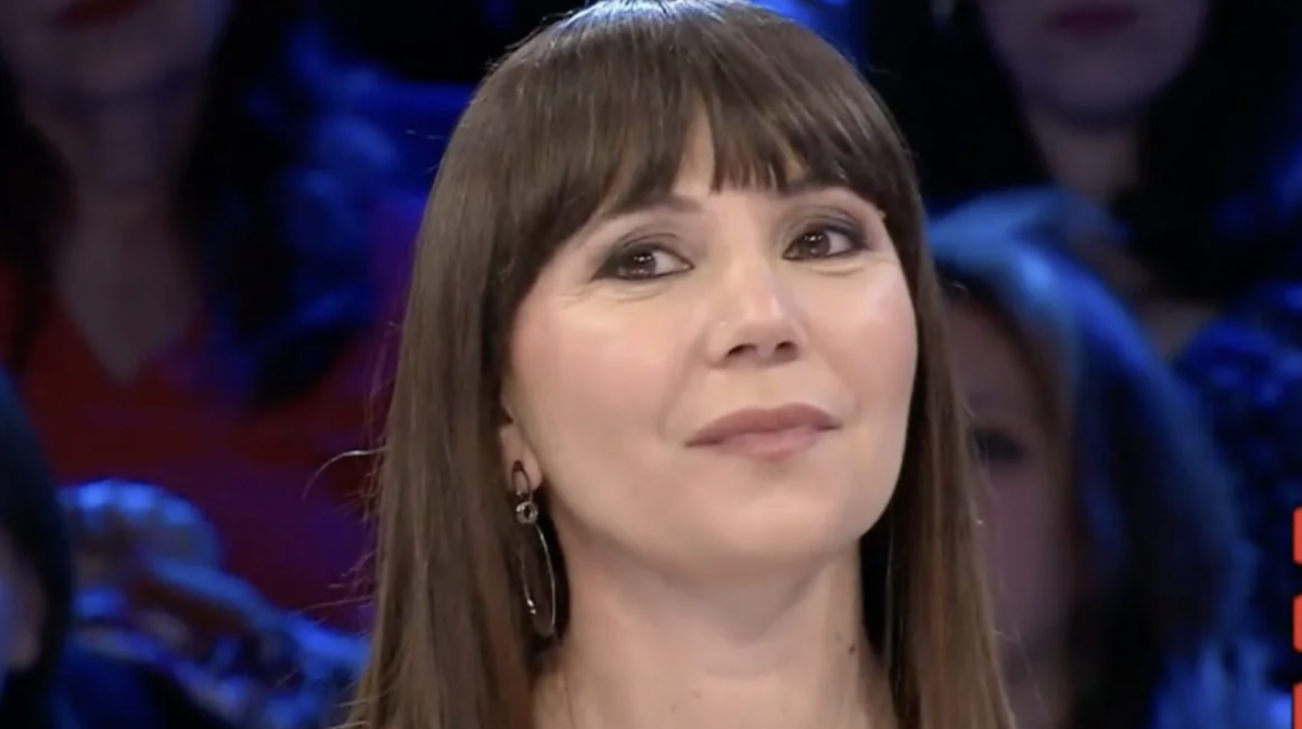 Affari Tuoi: Tina conquista tutti grazie alla sua simpatia. E porta a casa una bella vincita article-post
