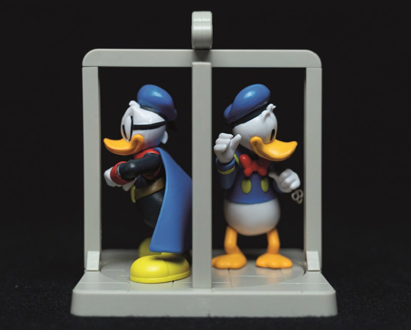 Un nuovo modellino da collezione è in arrivo con Topolino: il diorama di Paperino e Paperinik! article-post