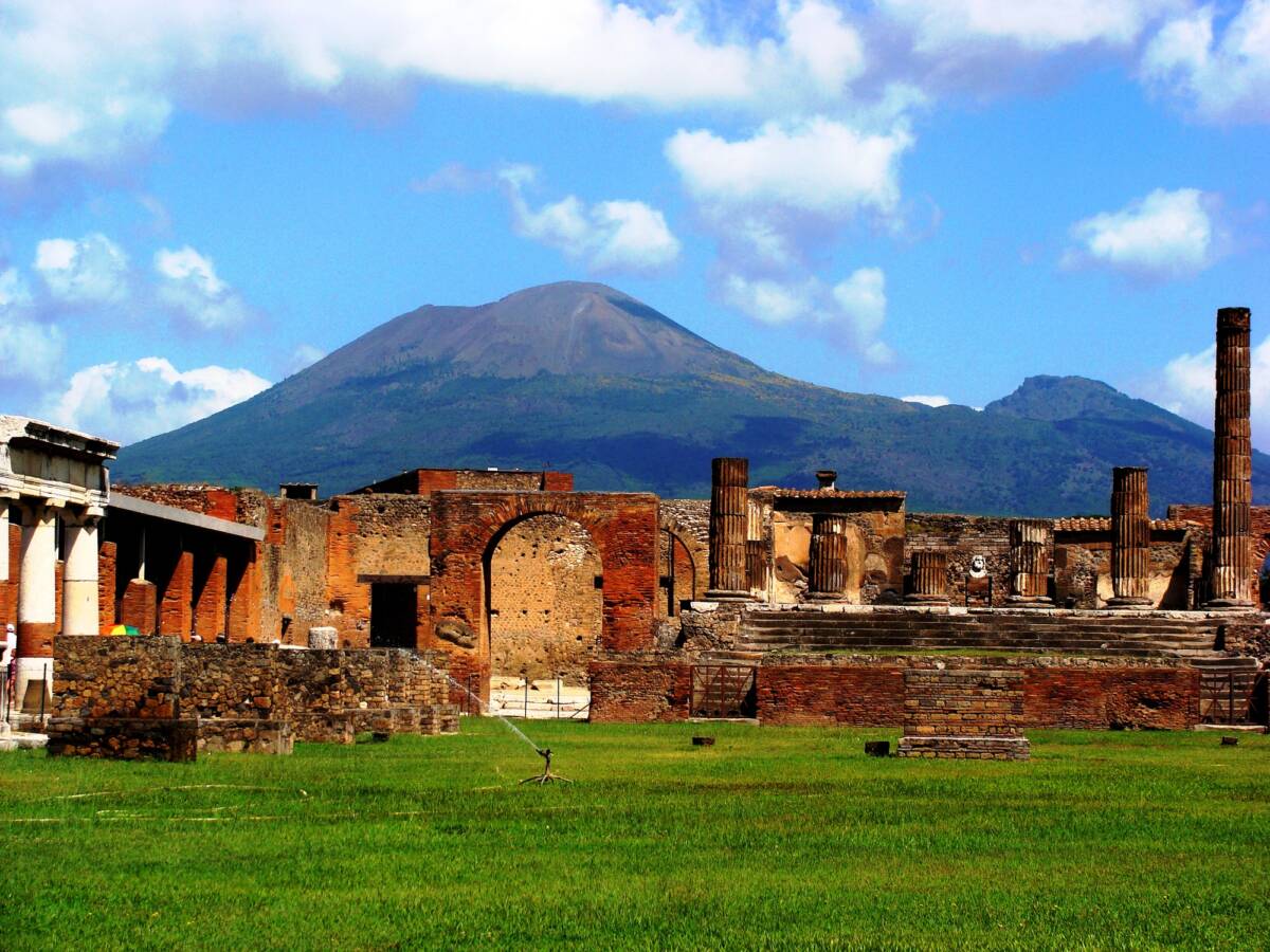Pompei: scoperto affresco misterioso legato al culto di Dionisio article-post