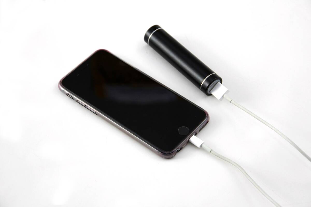 Ricaricare il telefono di notte fa male? La risposta ti sorprenderà article-post