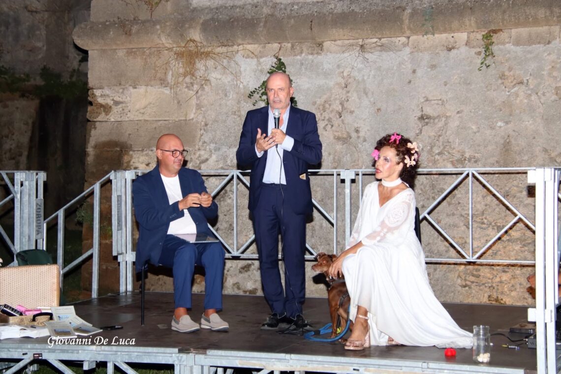 Magna Grecia Oggi con Flavio Iacones e Chiara Pavoni: un viaggio tra identità, memoria e sogno article-post