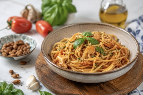 Spaghetti con pesto alla trapanese: il primo piatto siciliano in friggitrice ad aria preview