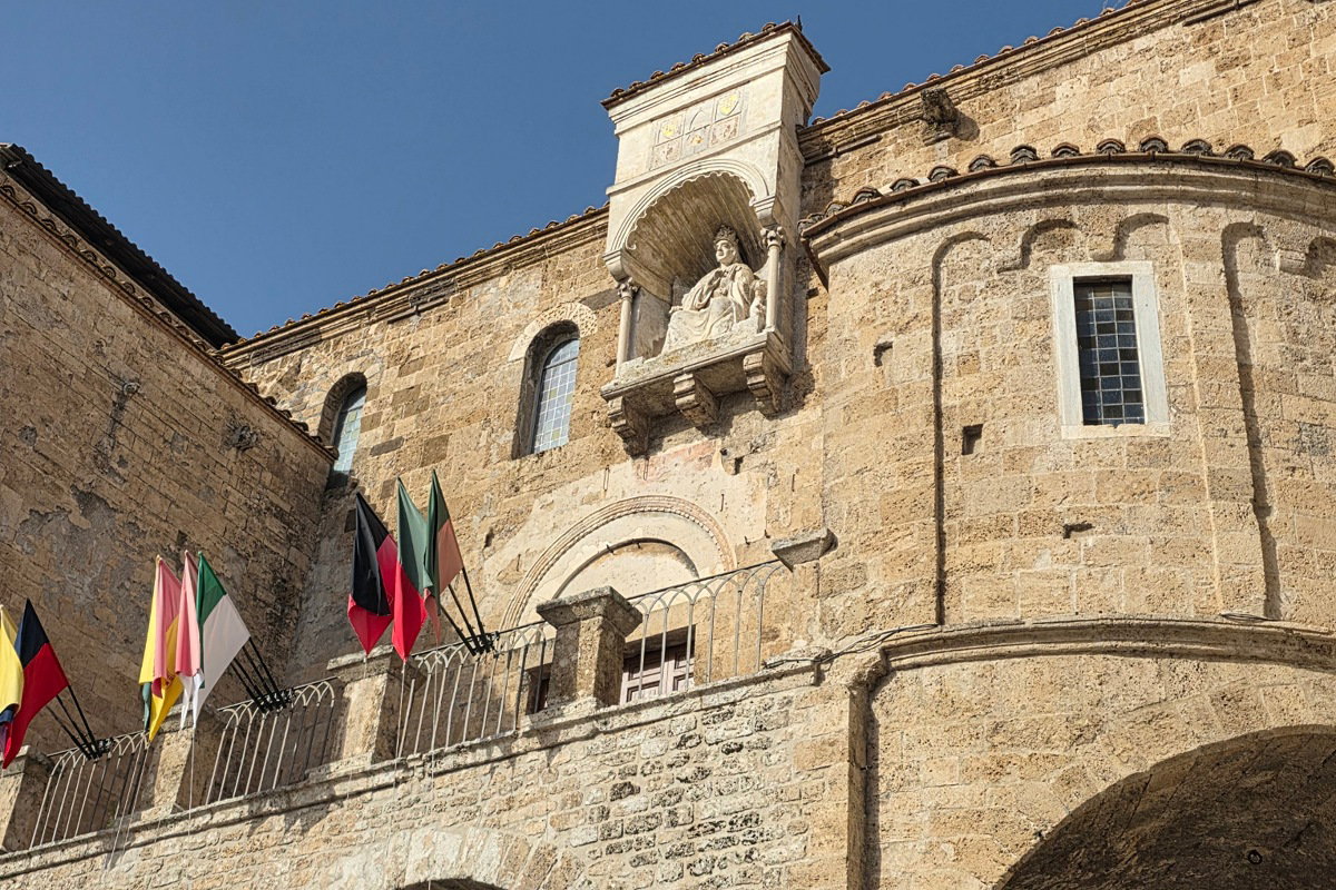 Anagni, la Città dei Papi: cosa vedere nel borgo dello “Schiaffo” che cambiò la storia article-post