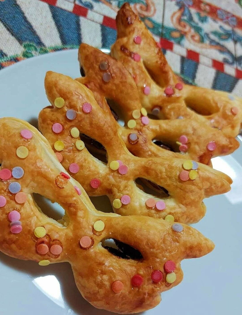 Maschere dolci di Carnevale in friggitrice ad aria, con un ripieno goloso a sorpresa preview