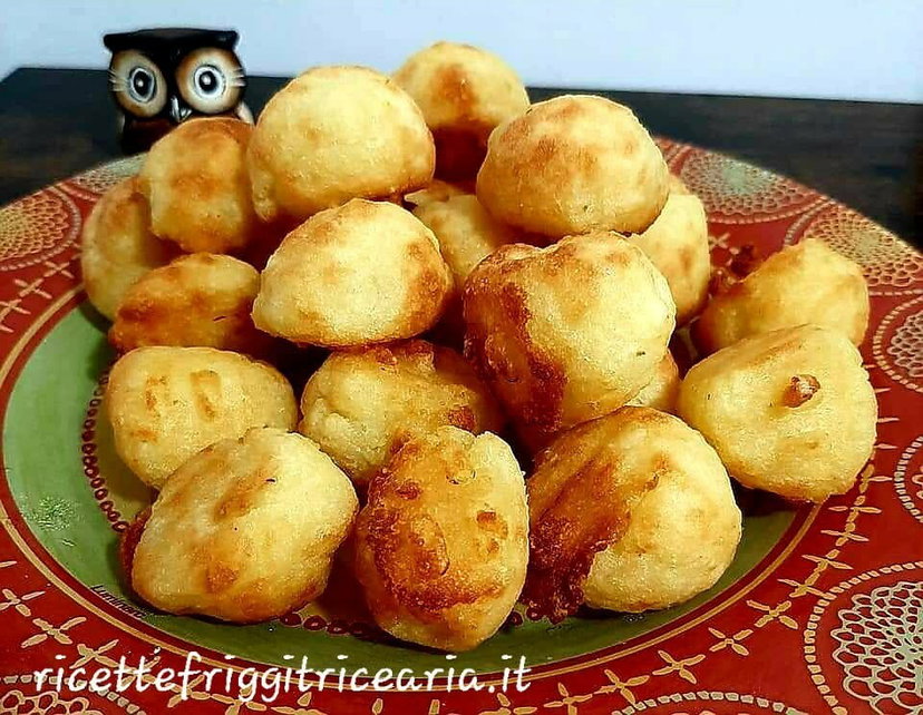 Palline di patate col purè in busta e fritte in friggitrice ad aria, uno sfizioso antipasto preview