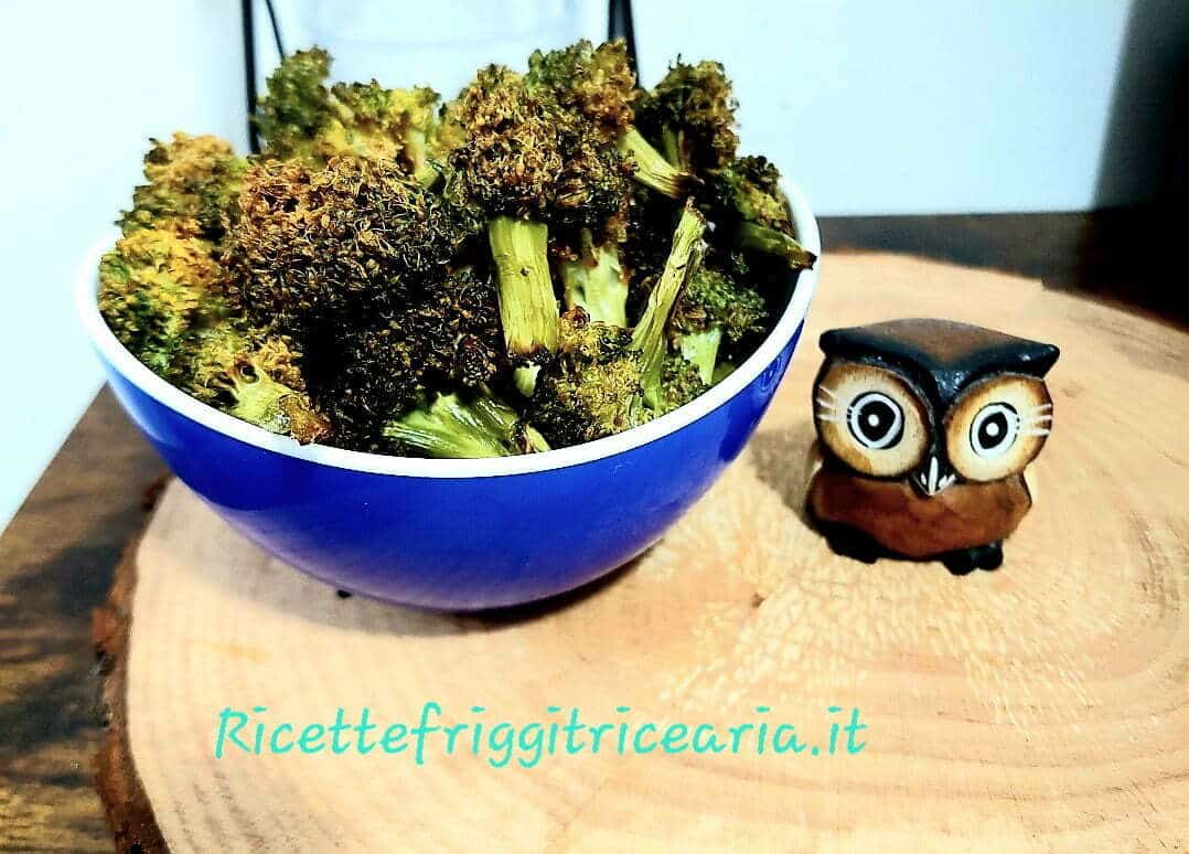 Broccoli chips in friggitrice ad aria, li abbiamo cotti da crudi article-post