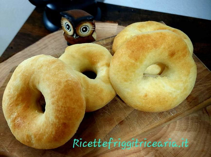 Ciambelle o graffe salate in friggitrice ad aria, soffici e morbidissime preview