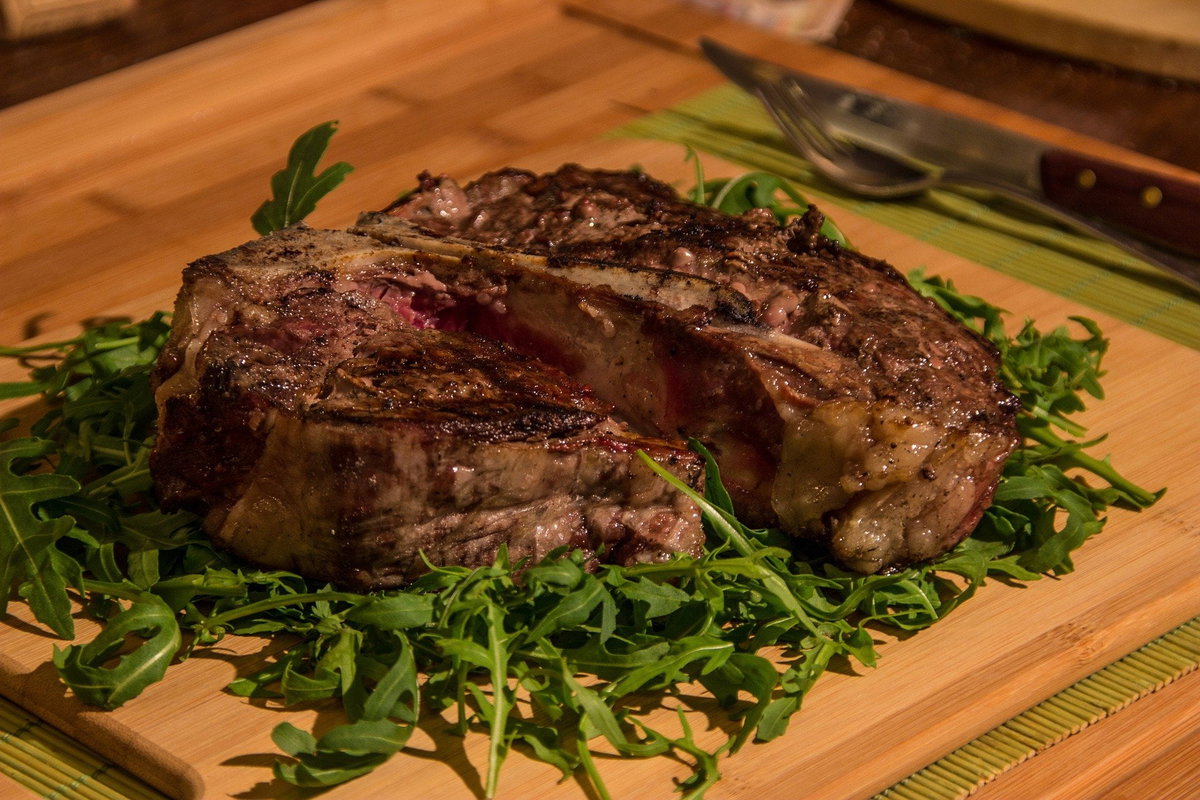 Costata o entrecote di manzo in friggitrice ad aria, identica alla brace article-post