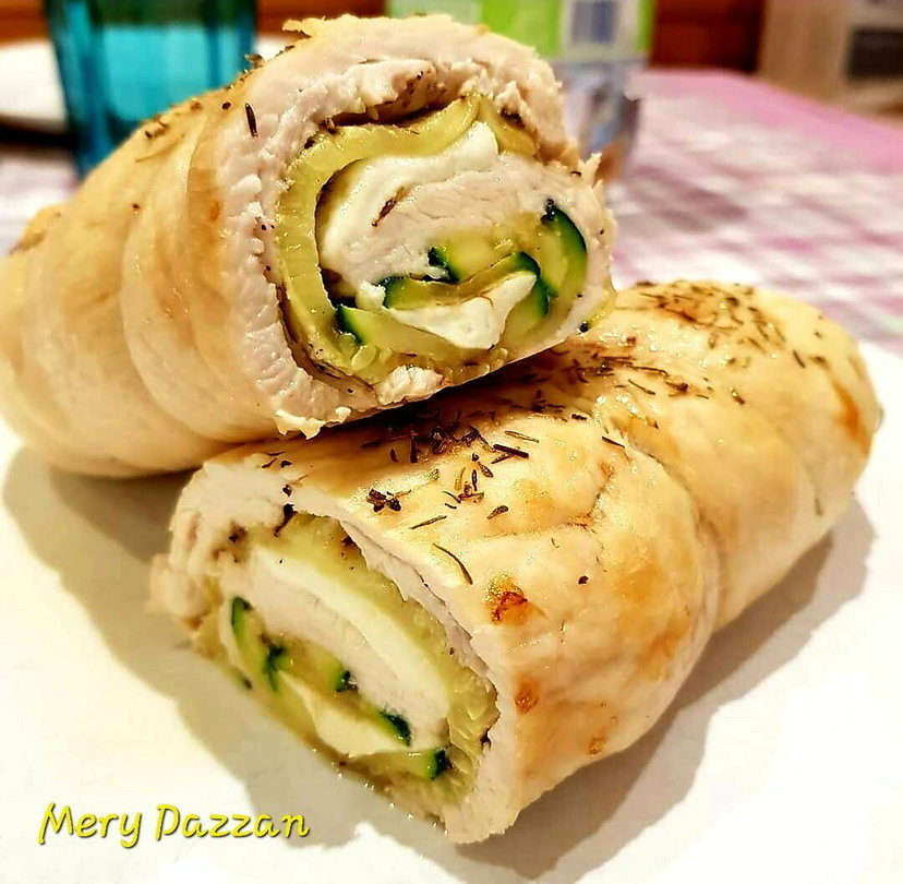 Sei a dieta? Realizza il Rotolo di petto di pollo ripieno in friggitrice ad aria preview