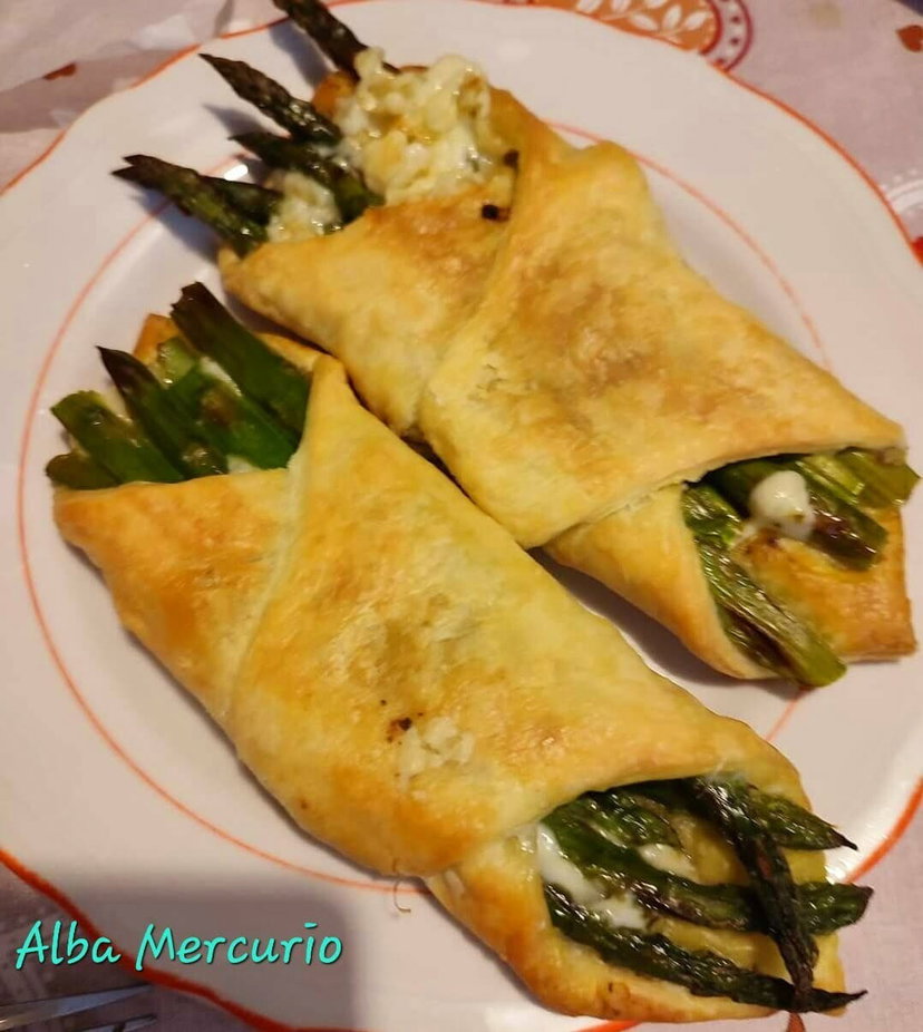 Fagottini di Asparagi e provola in friggitrice ad aria, ecco come usare la pasta sfoglia preview