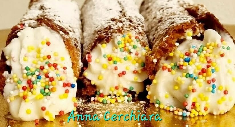 Cannoli di Pandoro o Colomba con crema di ricotta, come riciclare i dolci delle feste preview