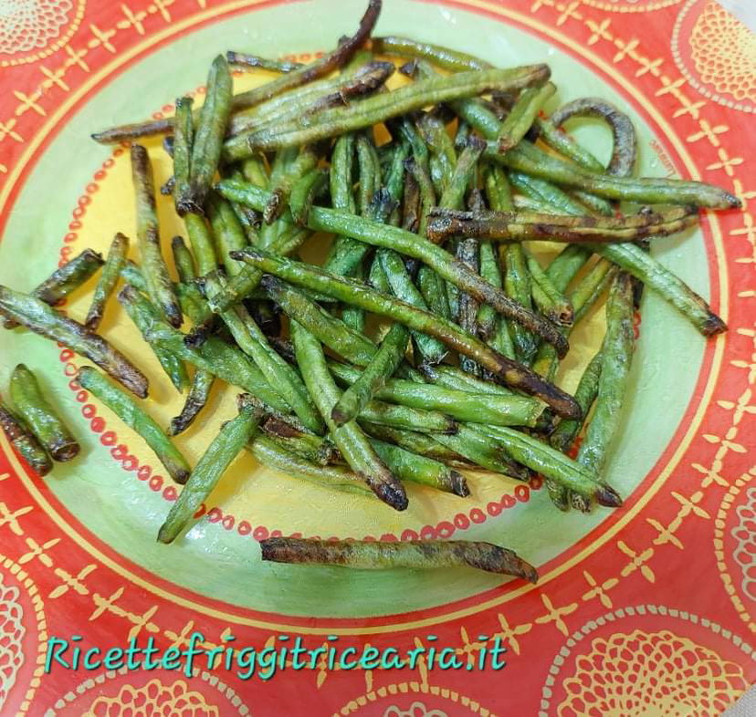Fagiolini chips croccanti in friggitrice ad aria, la ricetta per un contorno veloce preview