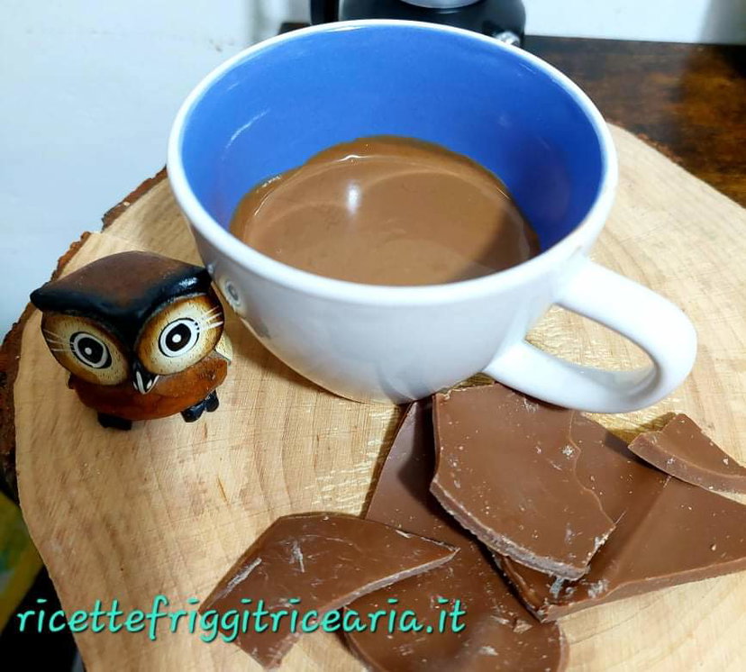 Sciogliere il cioccolato in friggitrice ad aria, gradi minuti e ricetta preview