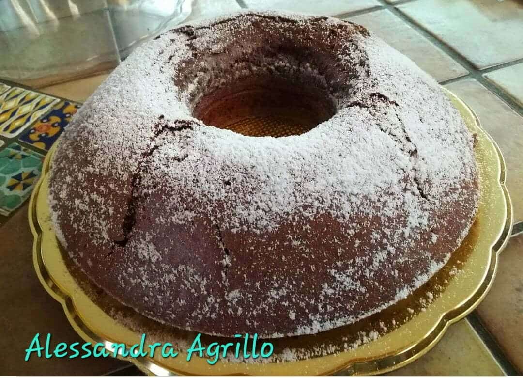 Ciambellone all’acqua in friggitrice ad aria, ricetta con bimby e senza