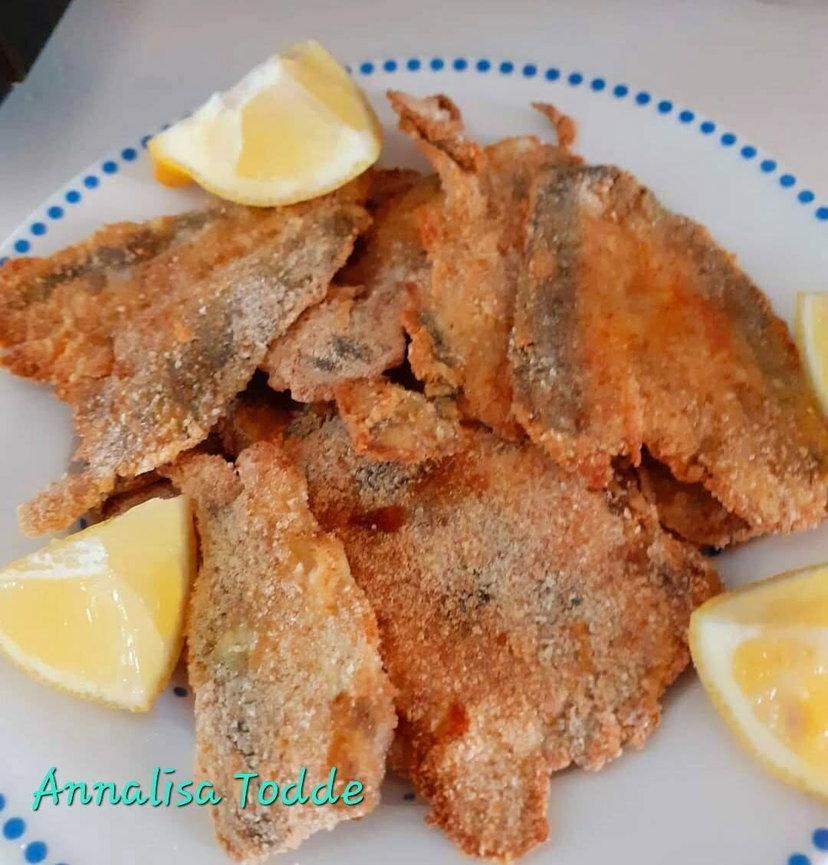 Sarde panate in friggitrice ad aria, croccanti fuori e morbidissime dentro preview