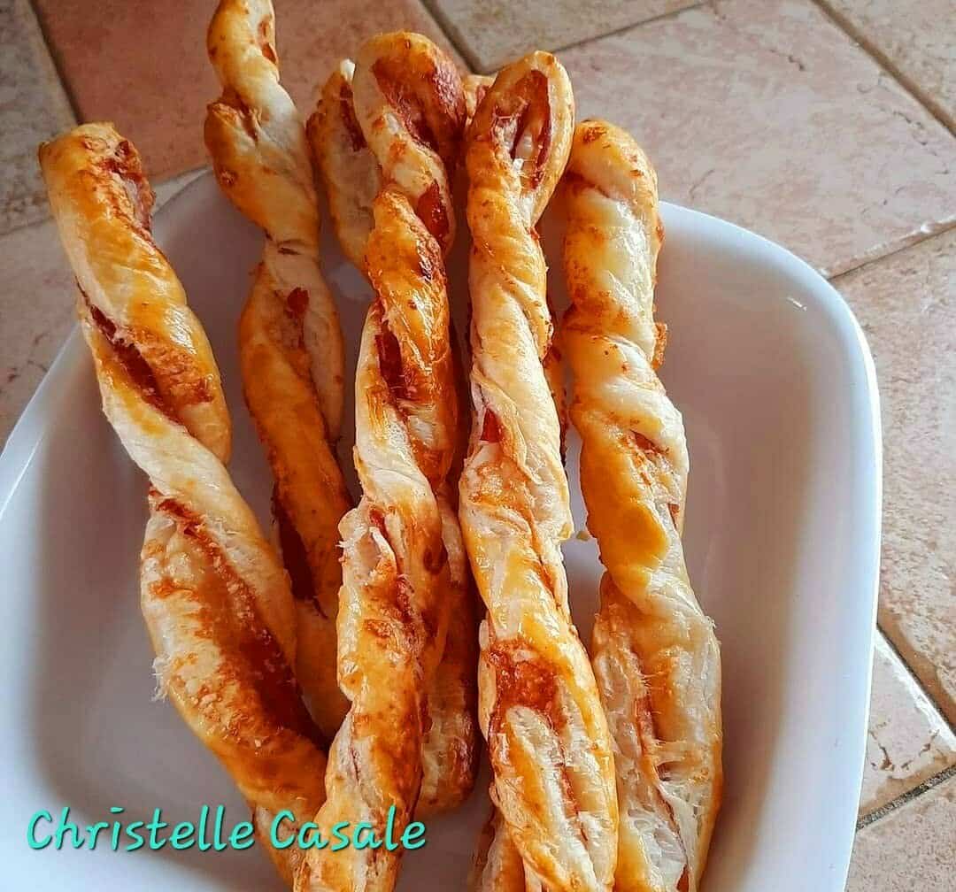 Grissini sfogliati in friggitrice a aria, la ricetta facilissima
