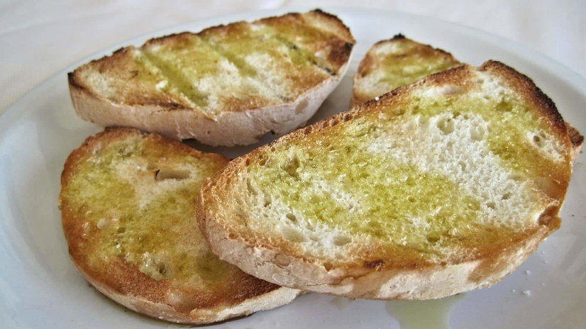 Bruschette in friggitrice ad aria, l’antipasto perfetto con un ingrediente speciale preview
