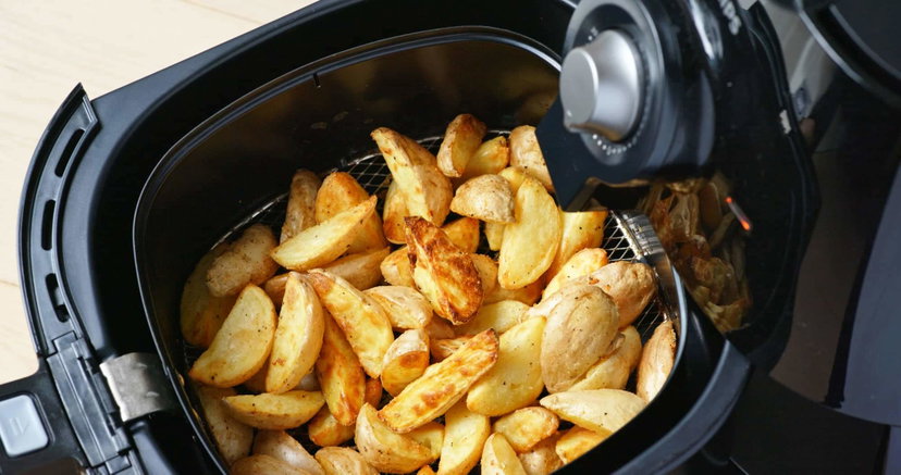 La tua friggitrice ad aria non cucina in modo corretto? Segui questi 5 trucchi preview